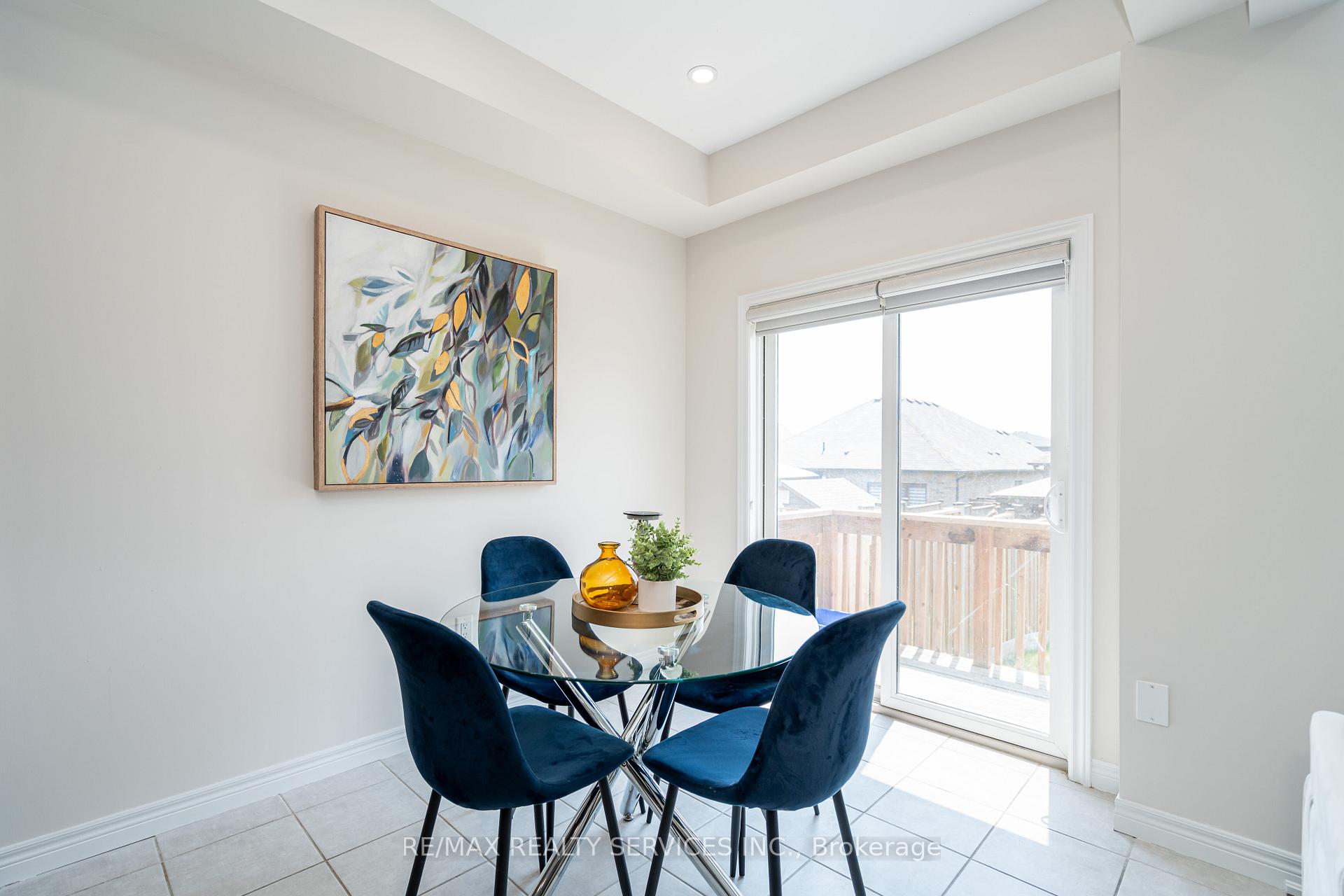 Photo 25 of 7 Baker Lane, Brant, Paris — HOMEH