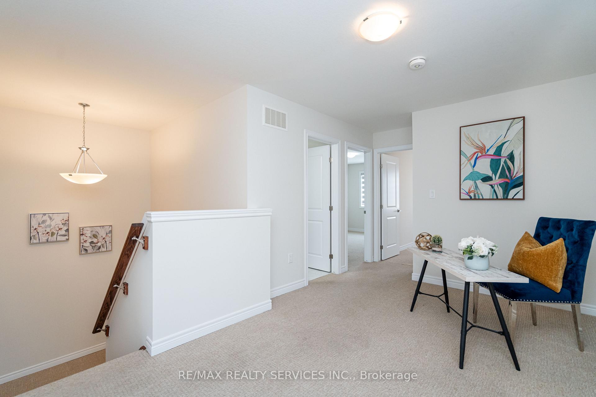 Photo 28 of 7 Baker Lane, Brant, Paris — HOMEH