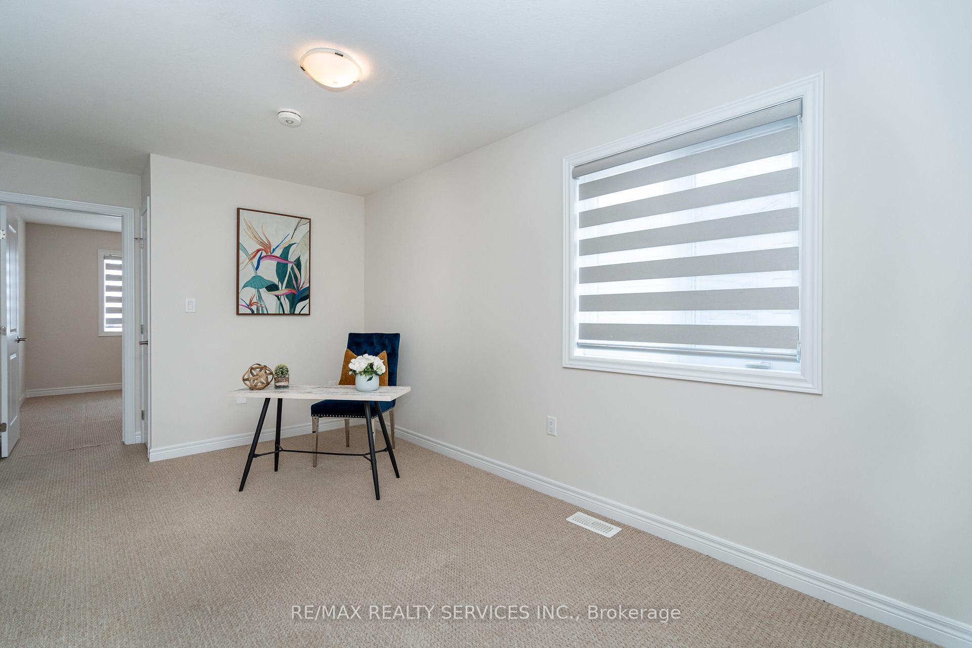 Photo 29 of 7 Baker Lane, Brant, Paris — HOMEH