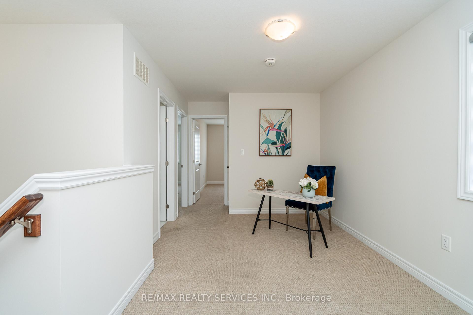 Photo 30 of 7 Baker Lane, Brant, Paris — HOMEH