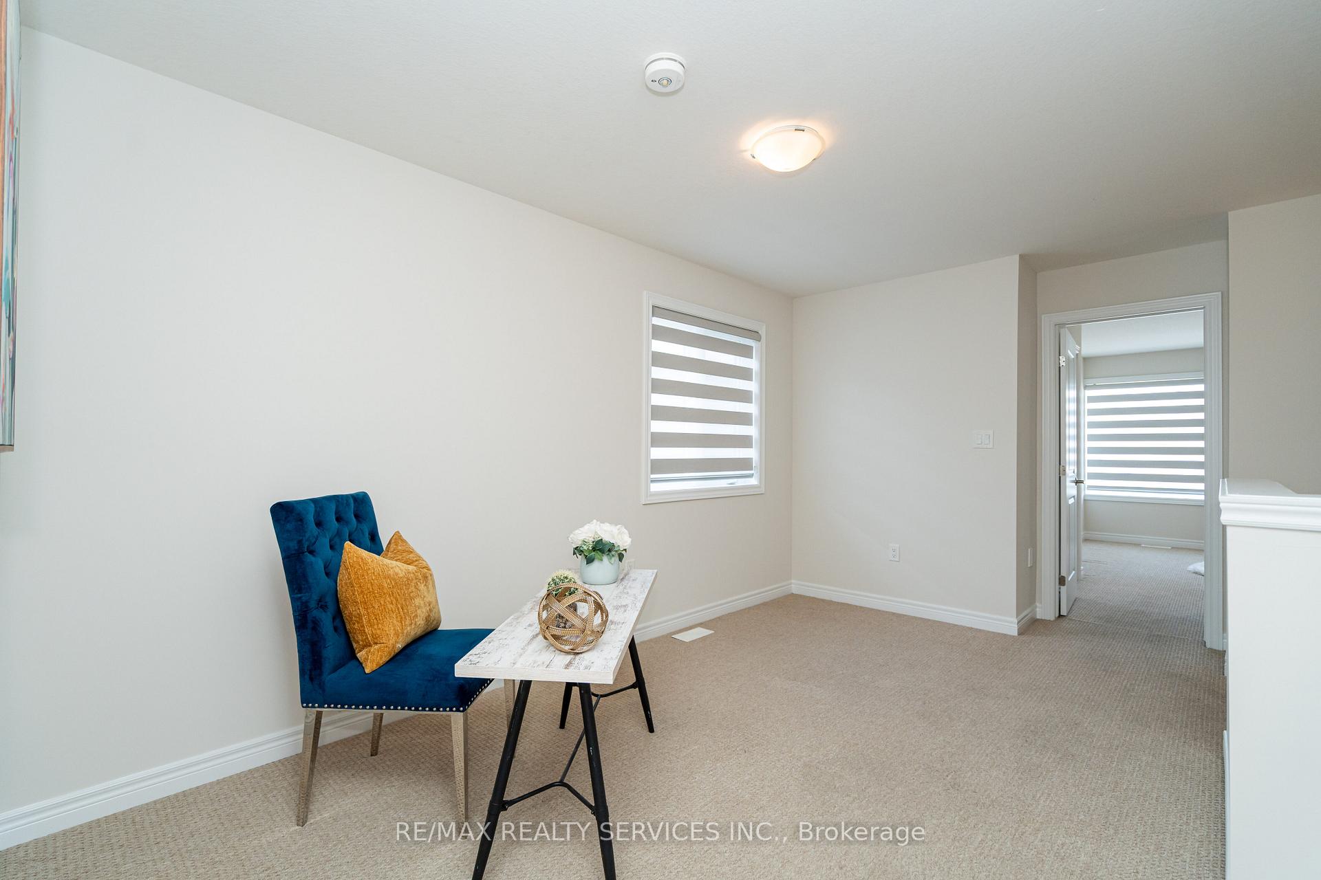 Photo 31 of 7 Baker Lane, Brant, Paris — HOMEH