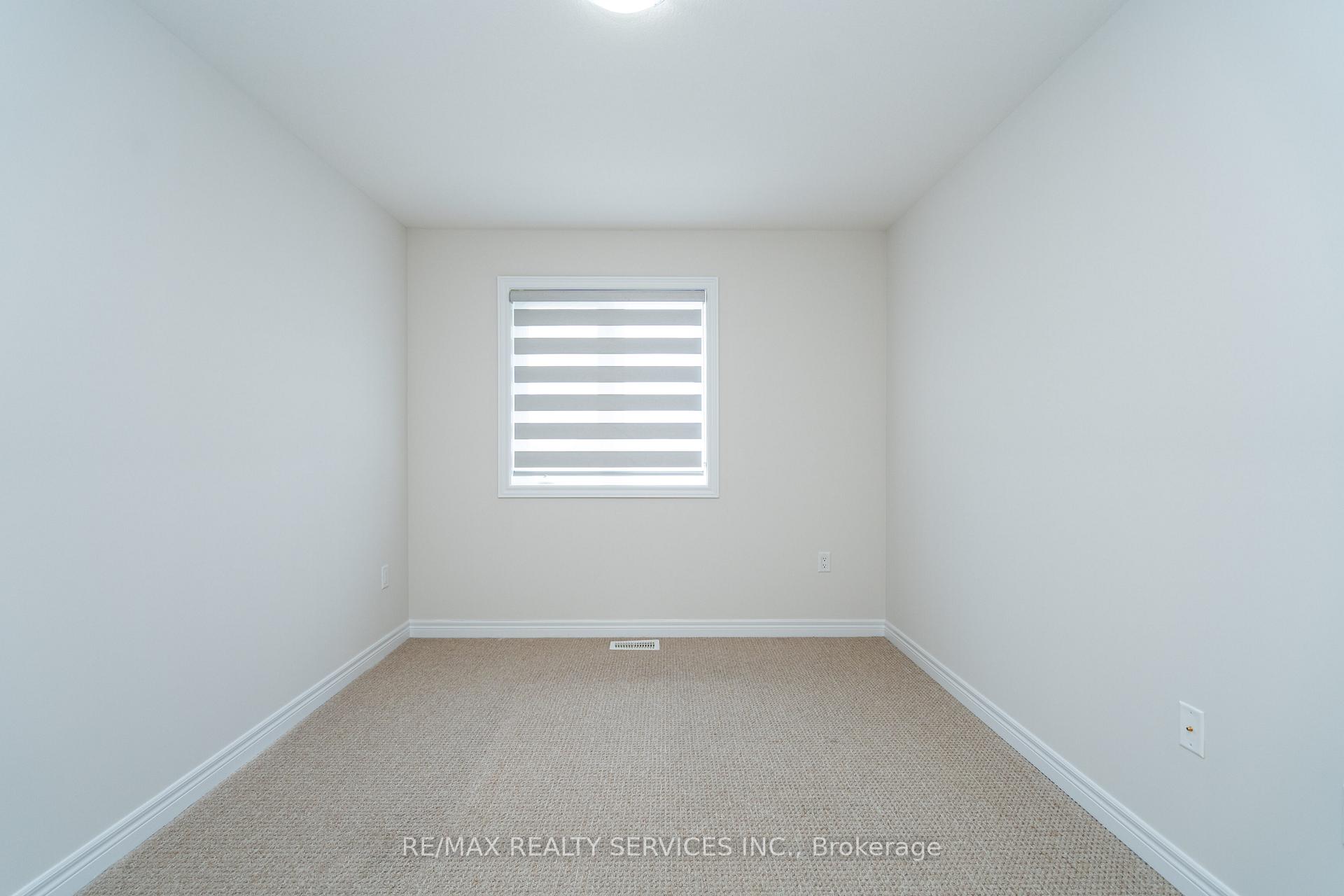 Photo 39 of 7 Baker Lane, Brant, Paris — HOMEH