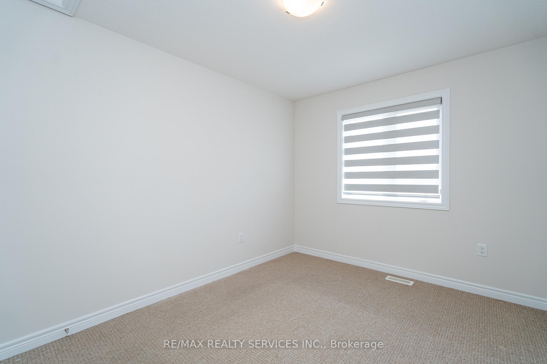 Photo 45 of 7 Baker Lane, Brant, Paris — HOMEH