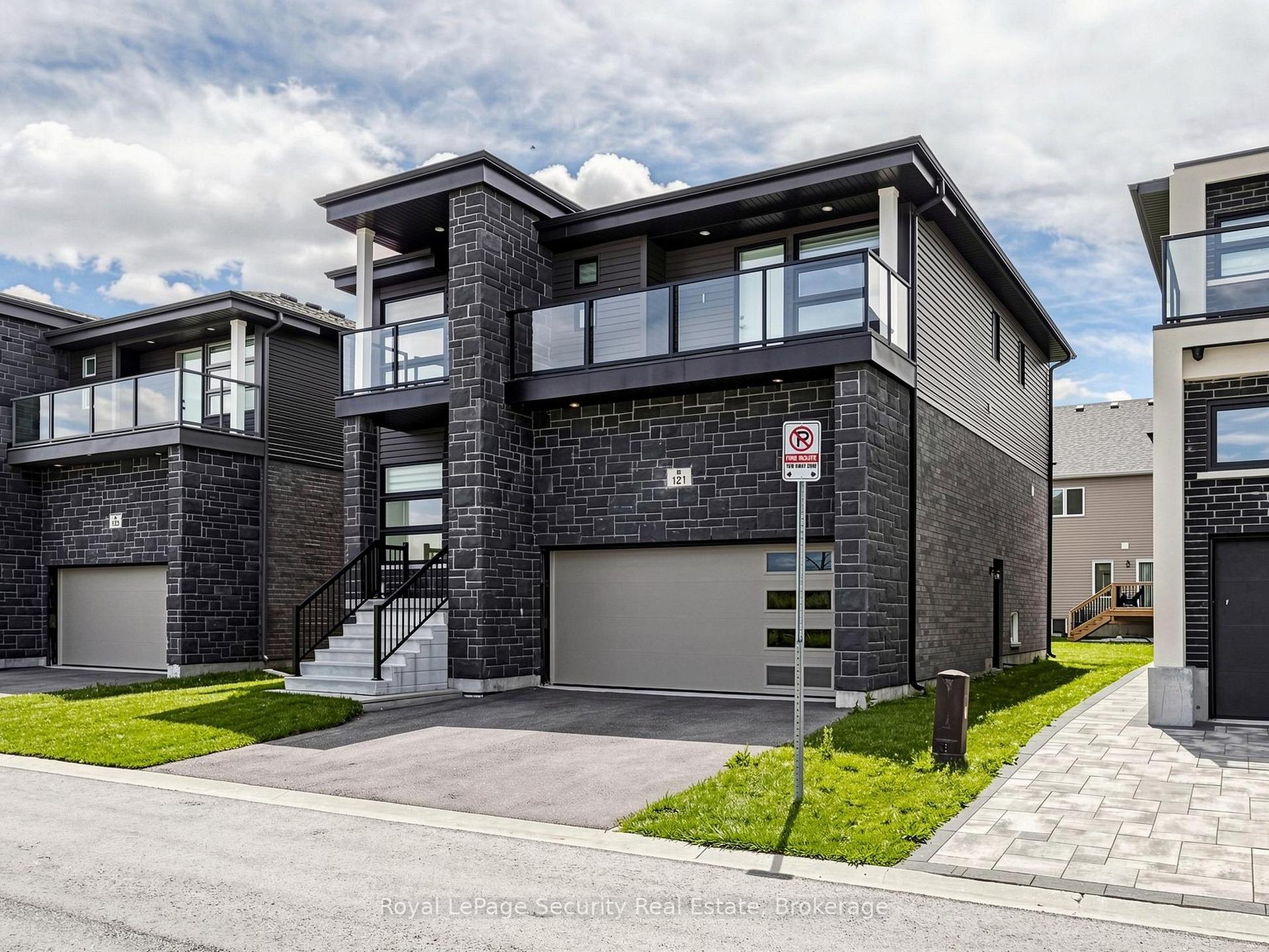 Photo 2 of 121 Sebastian Street, Blue Mountains — HOMEH