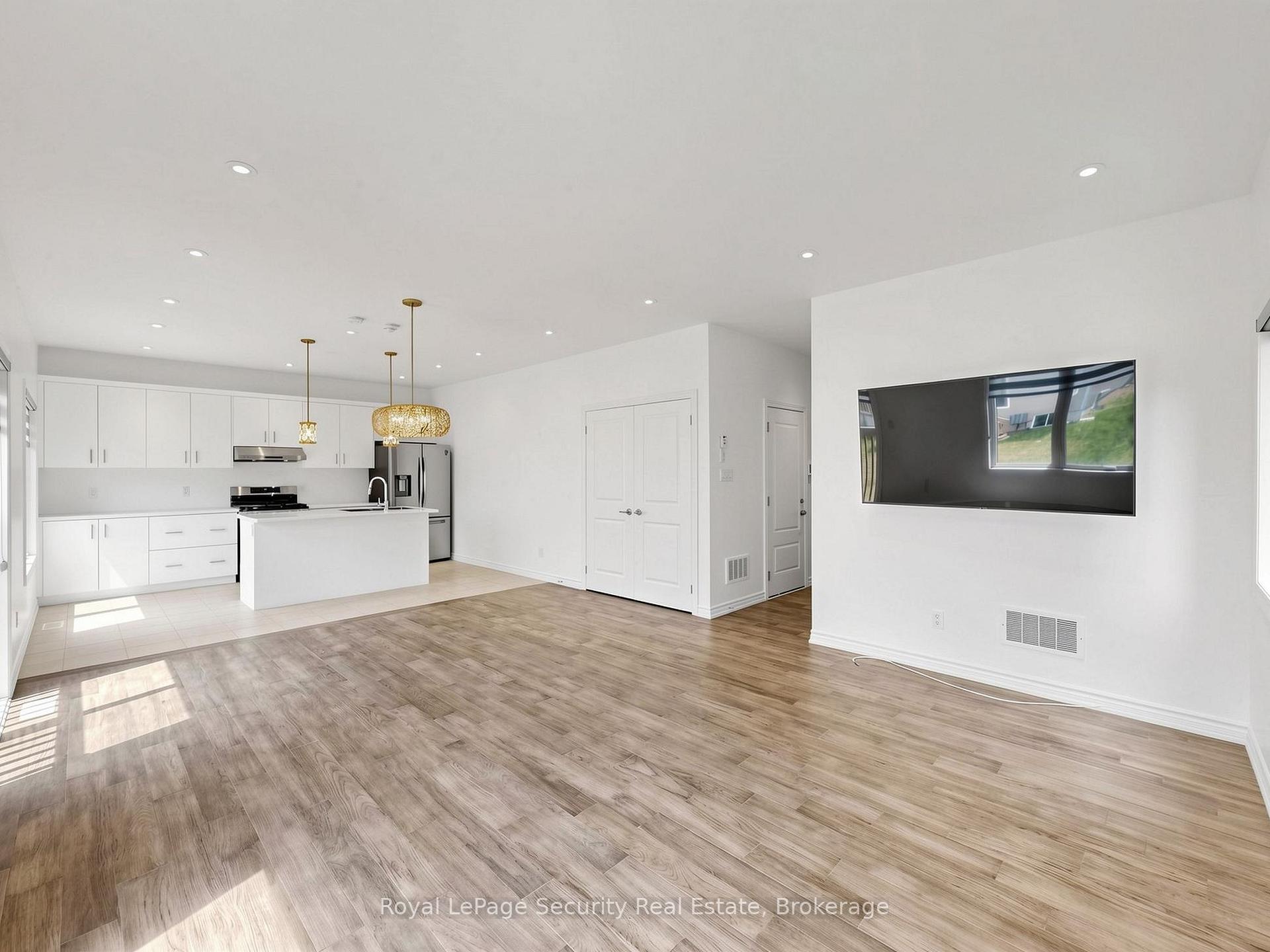 Photo 7 of 121 Sebastian Street, Blue Mountains — HOMEH