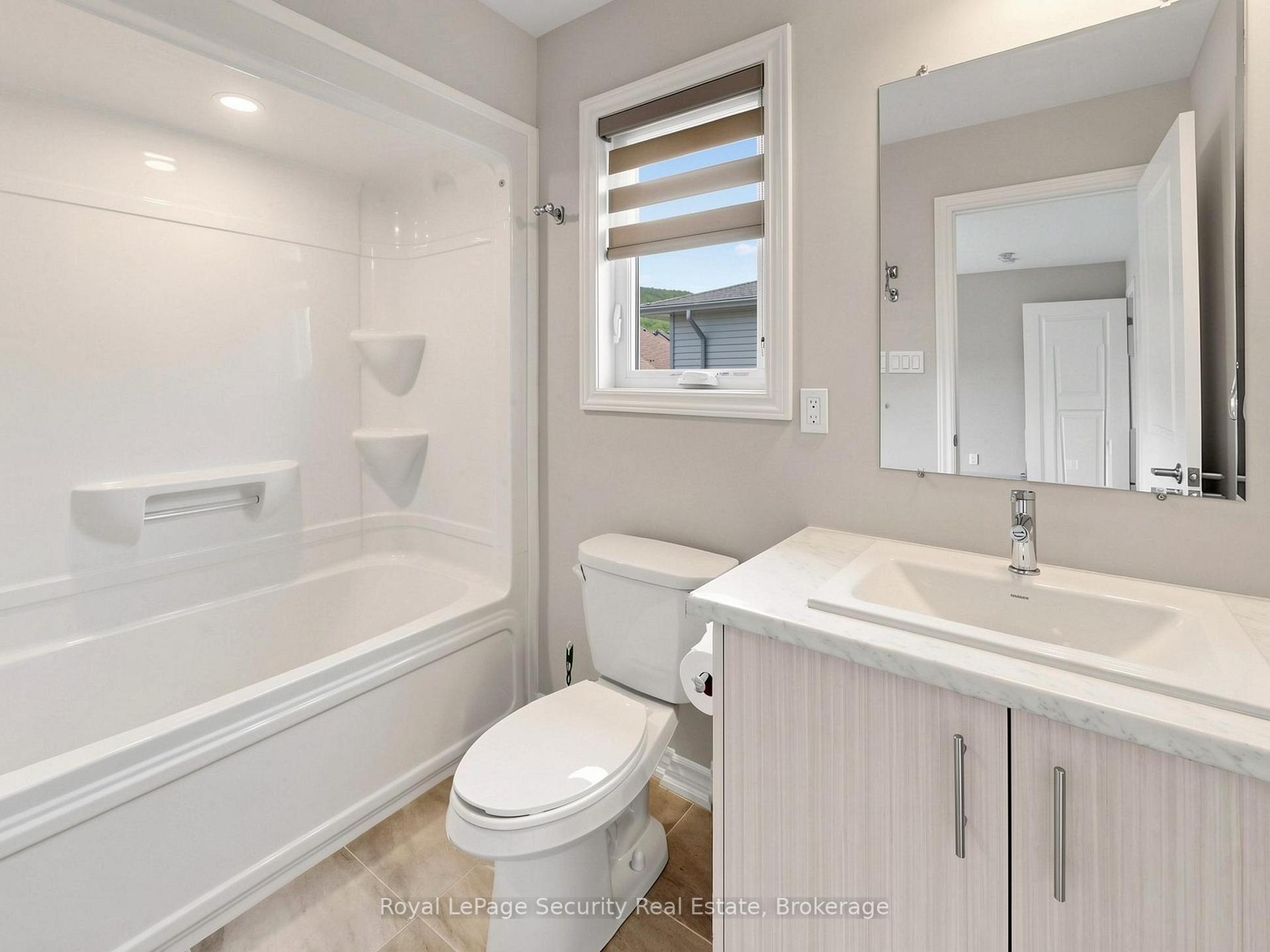 Photo 18 of 121 Sebastian Street, Blue Mountains — HOMEH