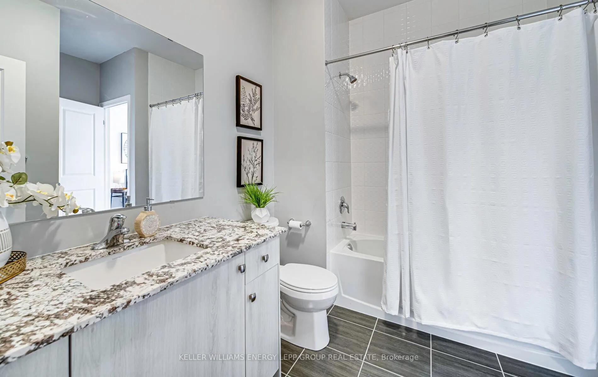 Photo 27 of 2112 Coppermine Street, Oshawa, Kedron — HOMEH