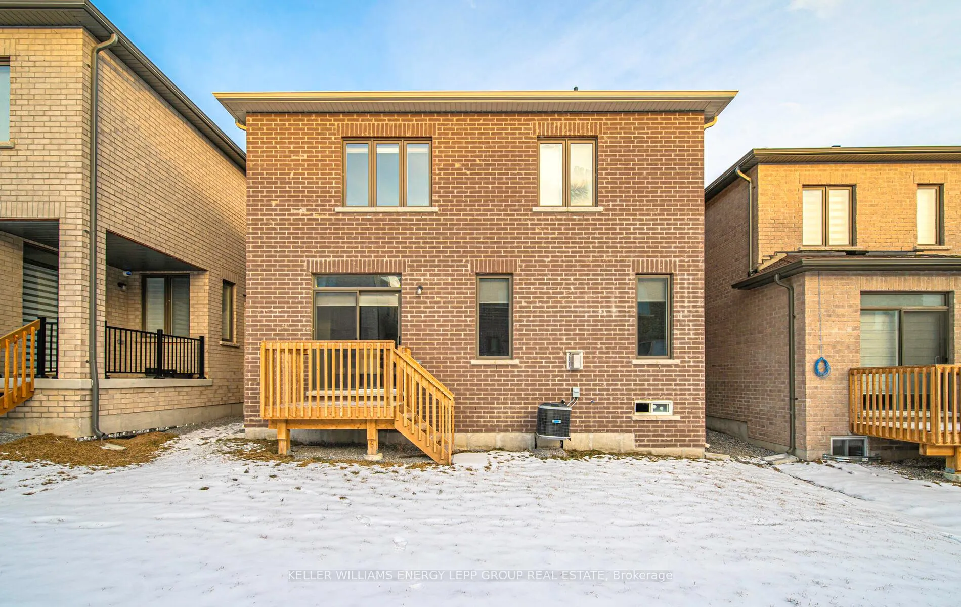 Photo 36 of 2112 Coppermine Street, Oshawa, Kedron — HOMEH