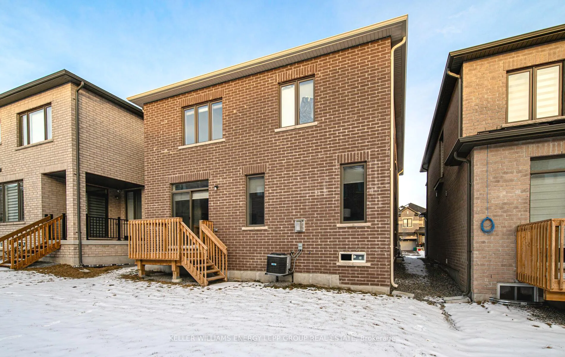 Photo 37 of 2112 Coppermine Street, Oshawa, Kedron — HOMEH