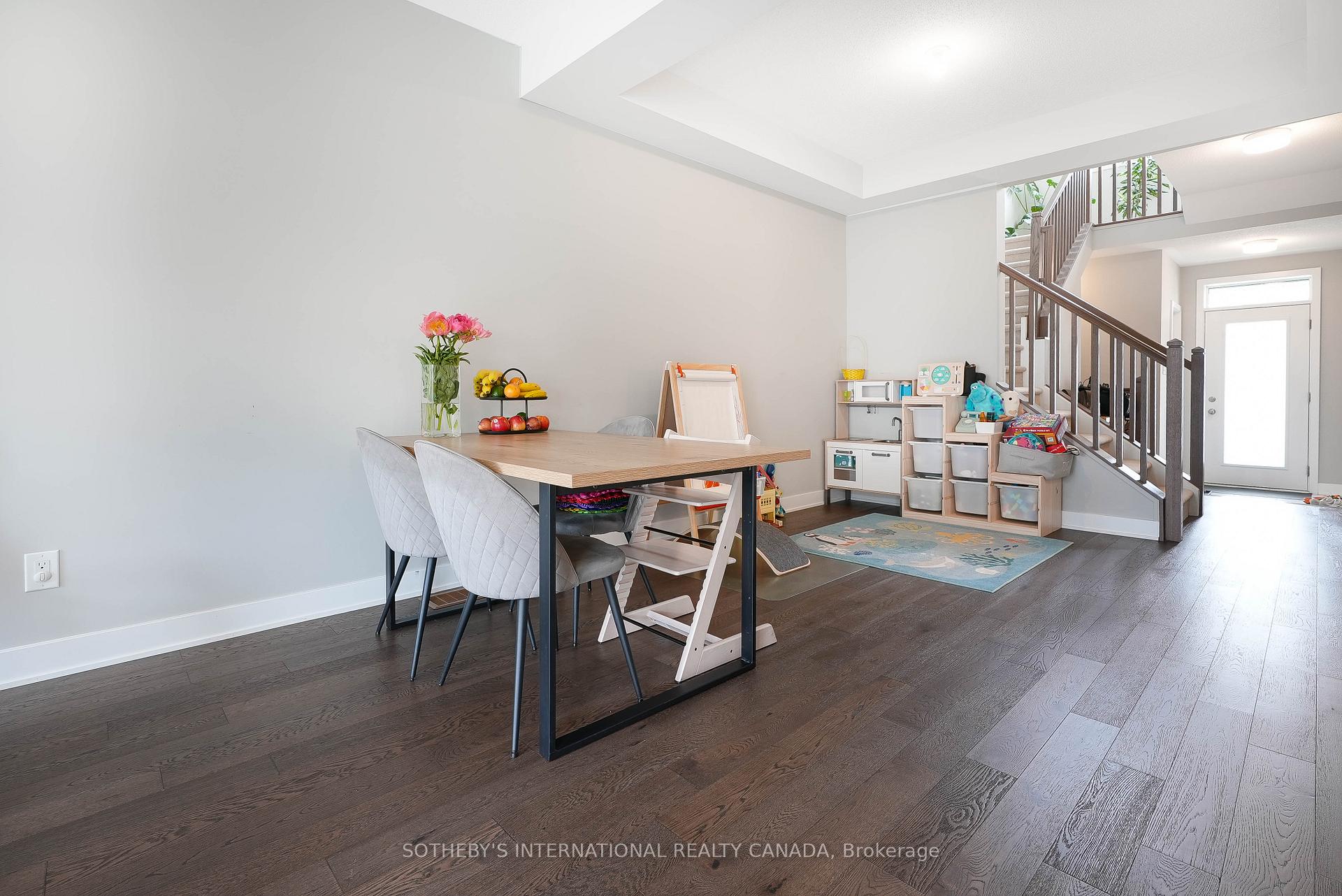 Photo 7 of 2182 Winsome Terrace, Ottawa, Fallingbrook/Gardenway South — HOMEH