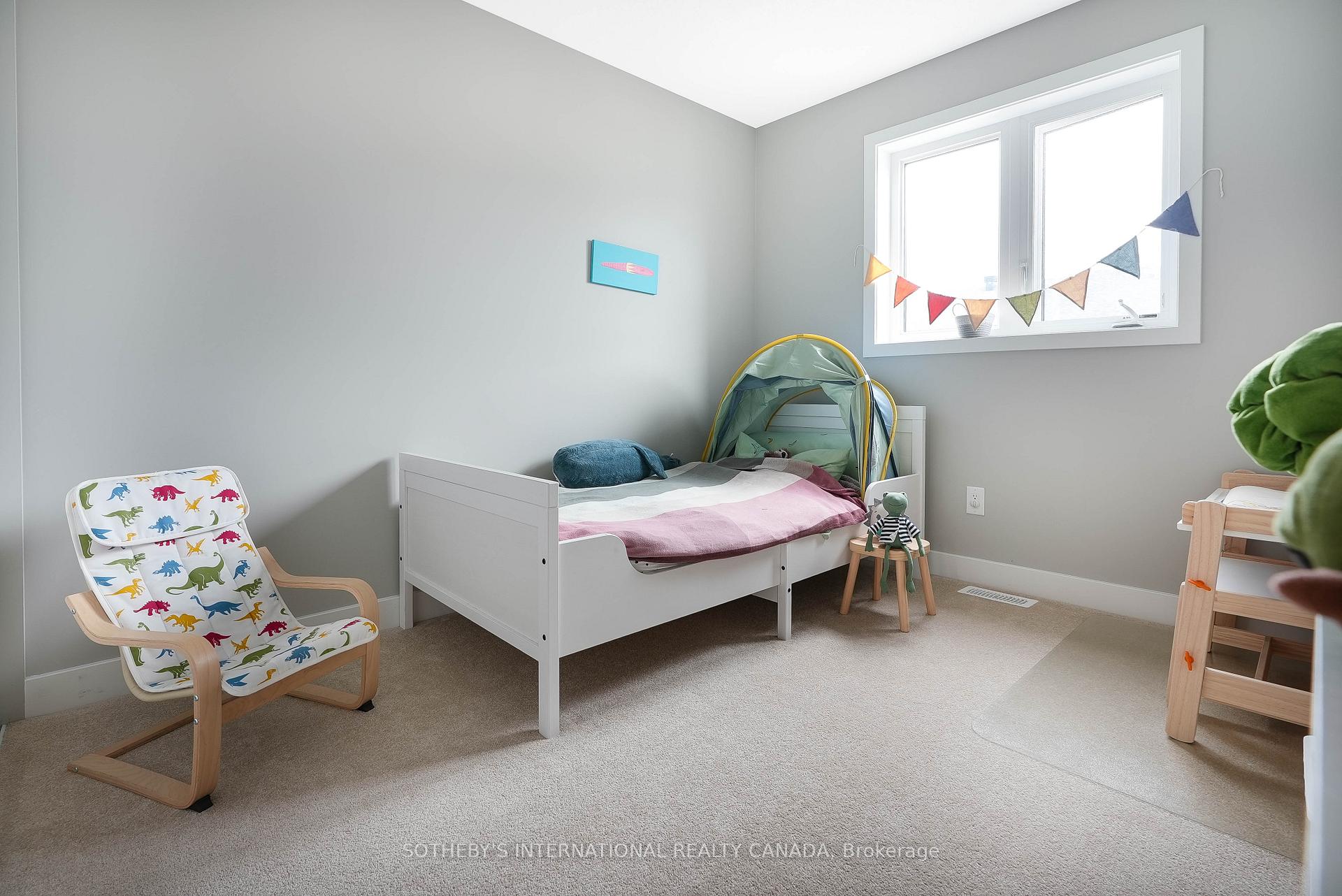 Photo 18 of 2182 Winsome Terrace, Ottawa, Fallingbrook/Gardenway South — HOMEH