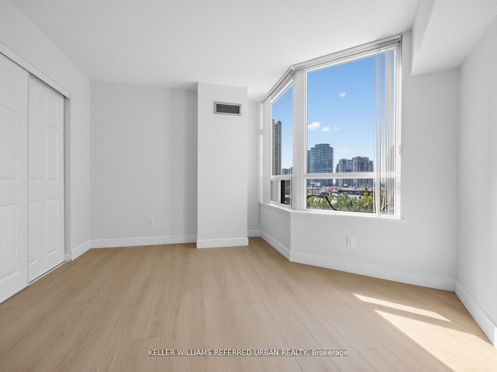 Photo 3 of Unit 501, 7 Bishop Avenue, North York, Newtonbrook East — HOMEH