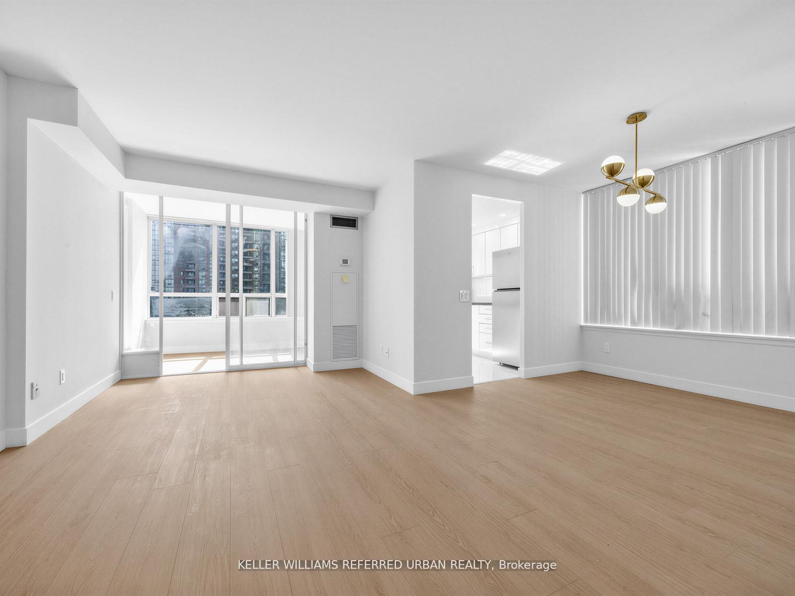 Photo 5 of Unit 501, 7 Bishop Avenue, North York, Newtonbrook East — HOMEH