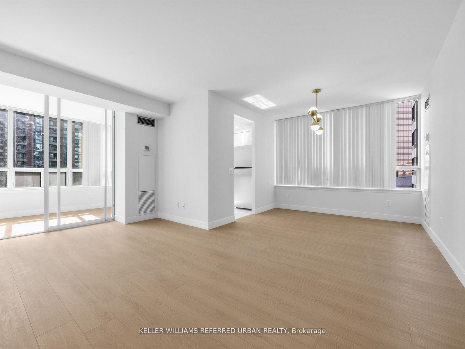 Photo 6 of Unit 501, 7 Bishop Avenue, North York, Newtonbrook East — HOMEH