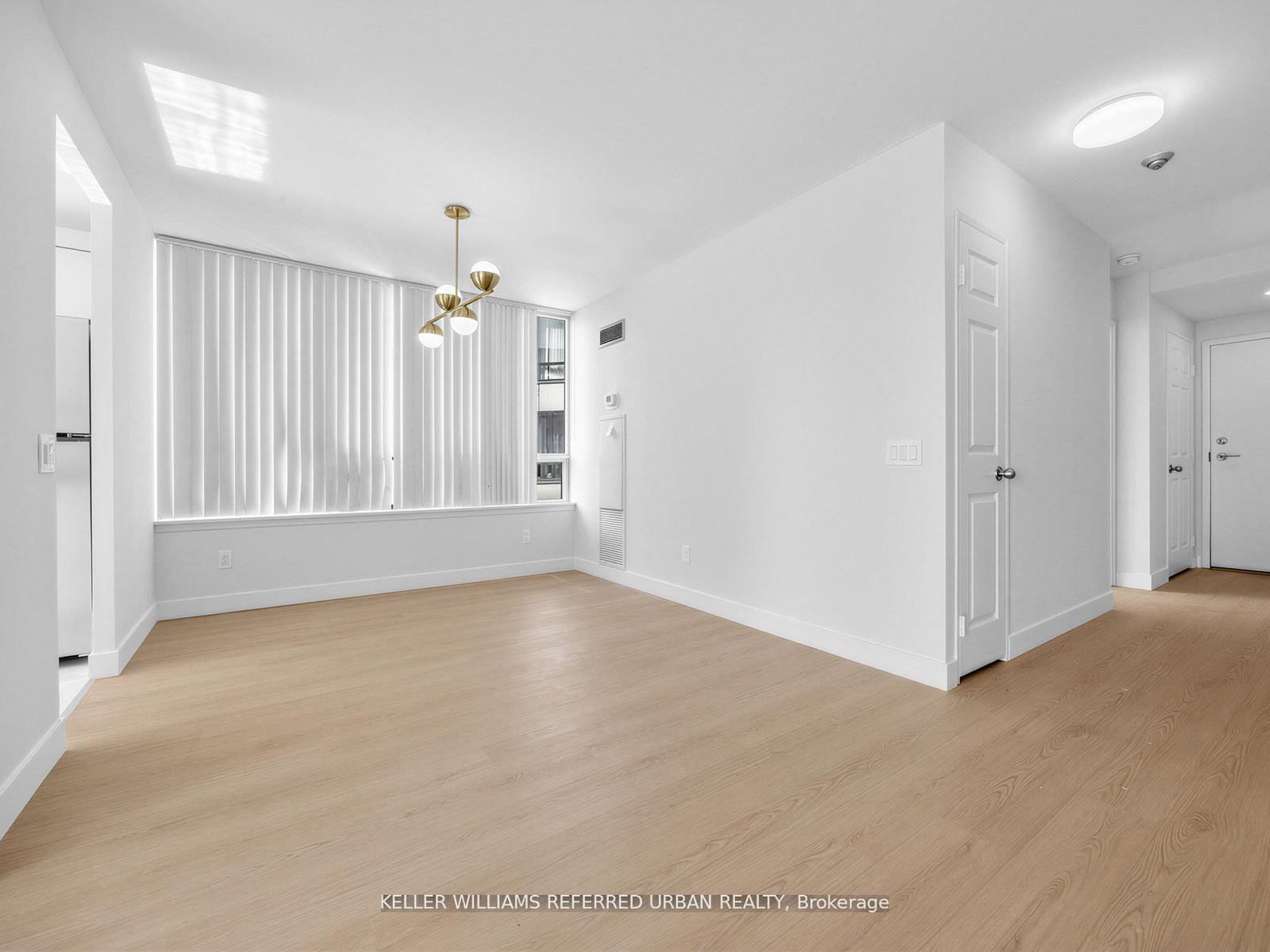 Photo 9 of Unit 501, 7 Bishop Avenue, North York, Newtonbrook East — HOMEH