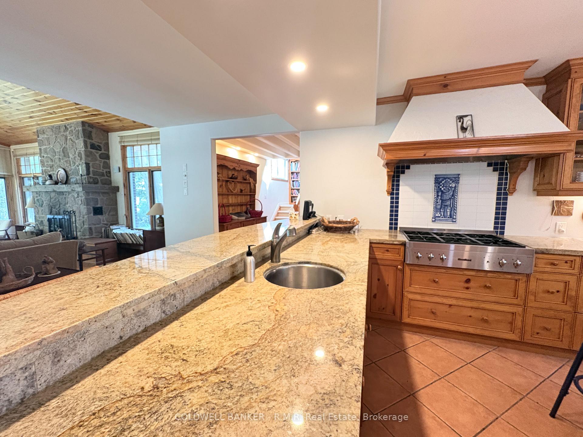 Photo 10 of 60 Pinewood Boulevard, Kawartha Lakes, Eldon — HOMEH
