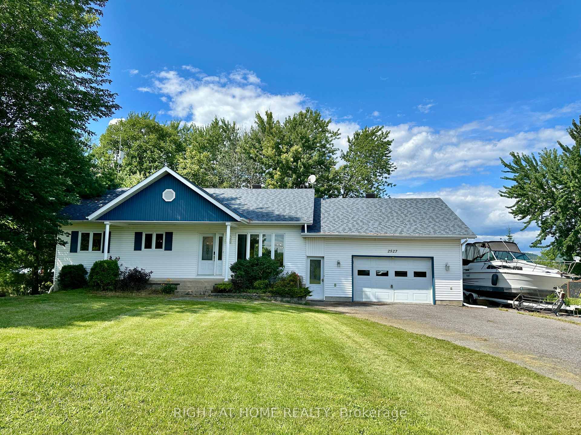 Photo of 2527 Concession 1 Road