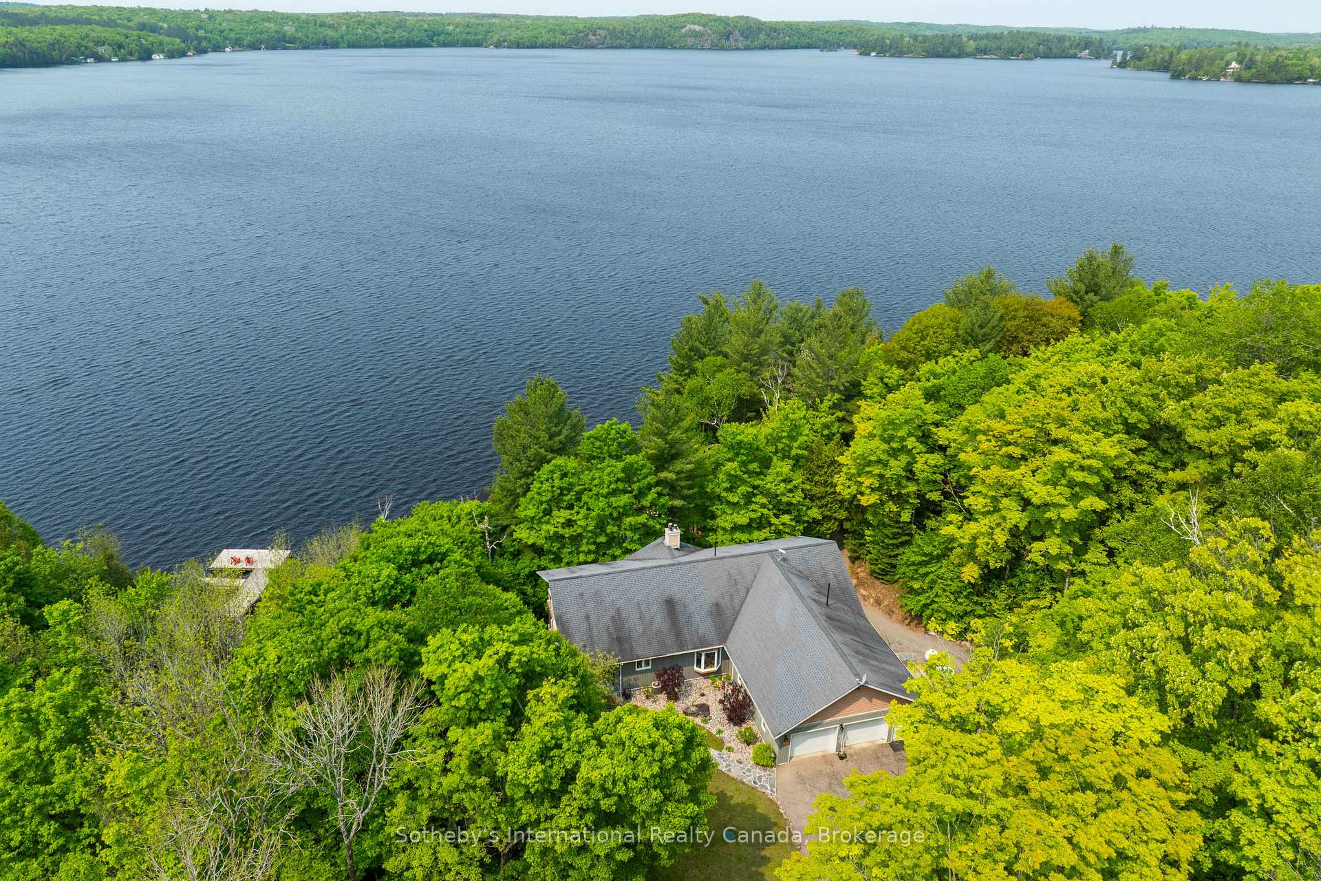Photo of 276 Jeffrey Road N