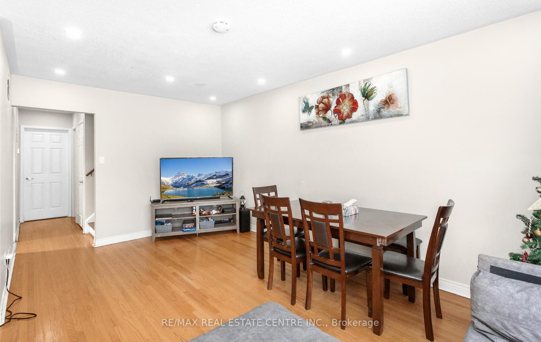 Photo 4 of 1 Tindale Road, Brampton, Madoc — HOMEH