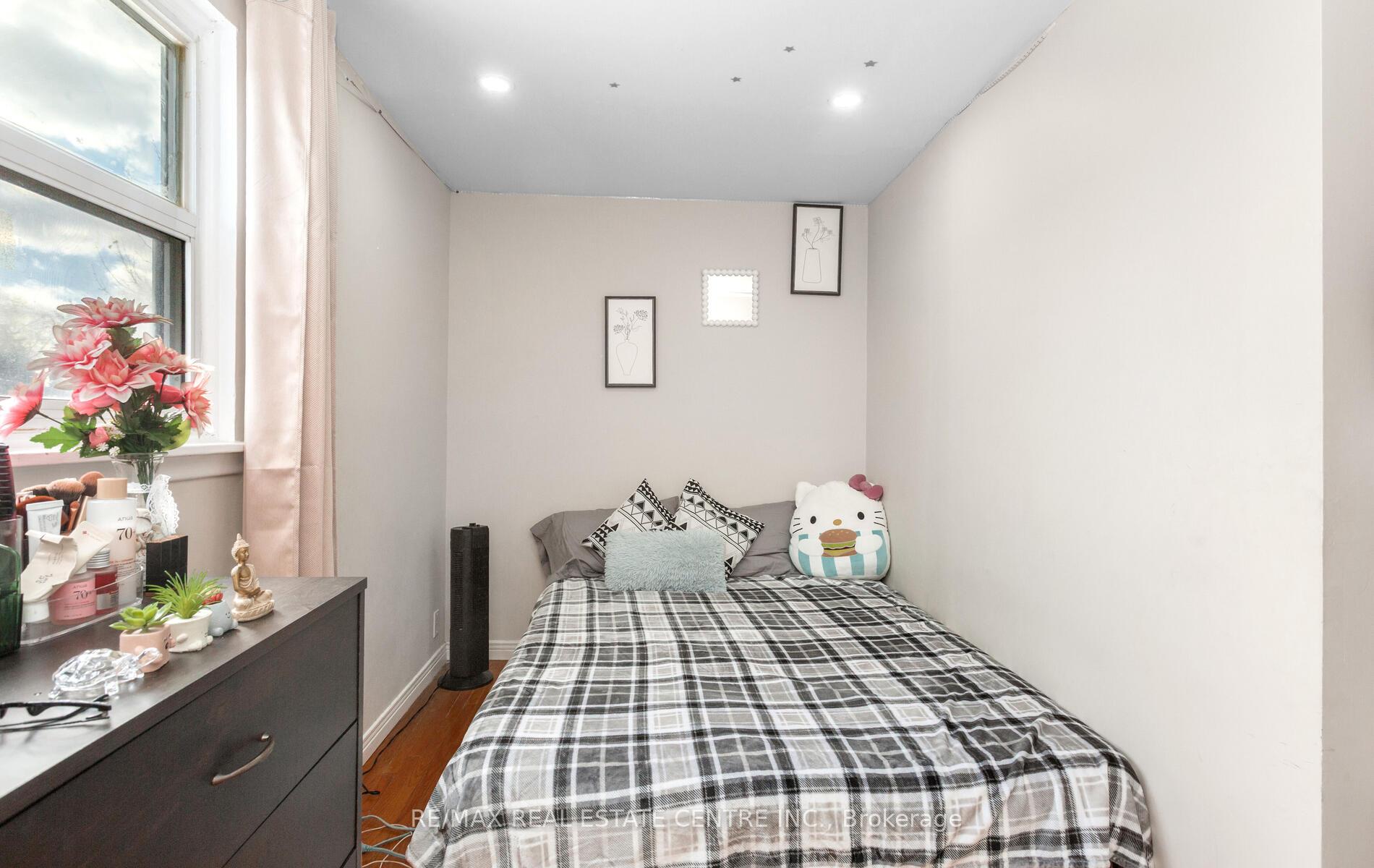 Photo 18 of 1 Tindale Road, Brampton, Madoc — HOMEH