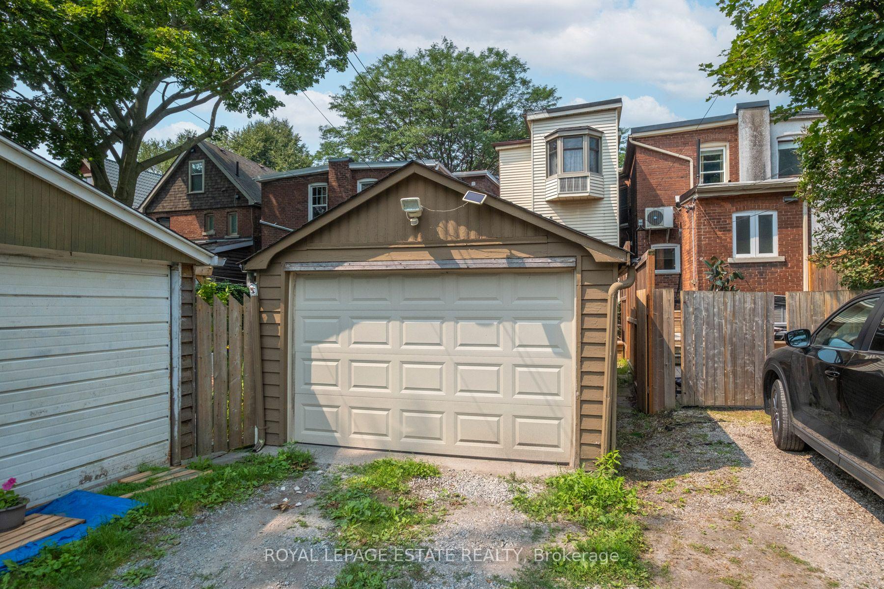 Photo 33 of 57 Herbert Avenue, Toronto, The Beaches — HOMEH