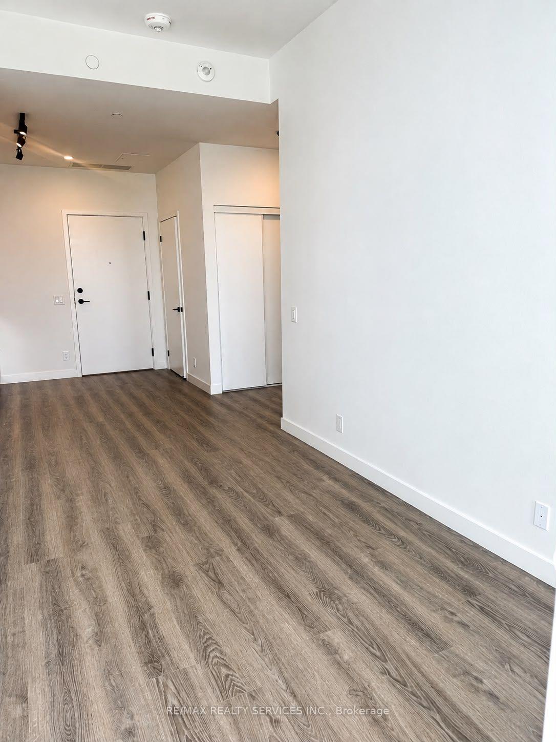 Photo 7 of Unit 720, 1050 Eastern Avenue, Toronto, The Beaches — HOMEH
