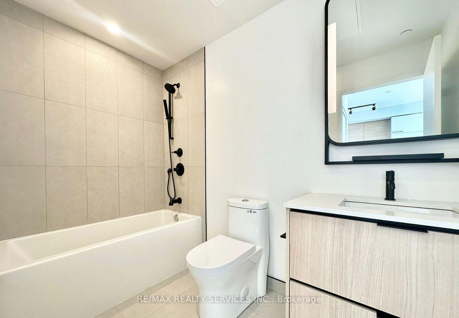Photo 8 of Unit 720, 1050 Eastern Avenue, Toronto, The Beaches — HOMEH