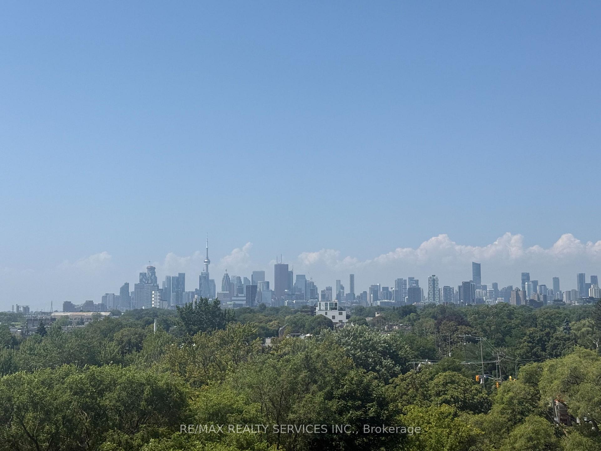 Photo 11 of Unit 720, 1050 Eastern Avenue, Toronto, The Beaches — HOMEH