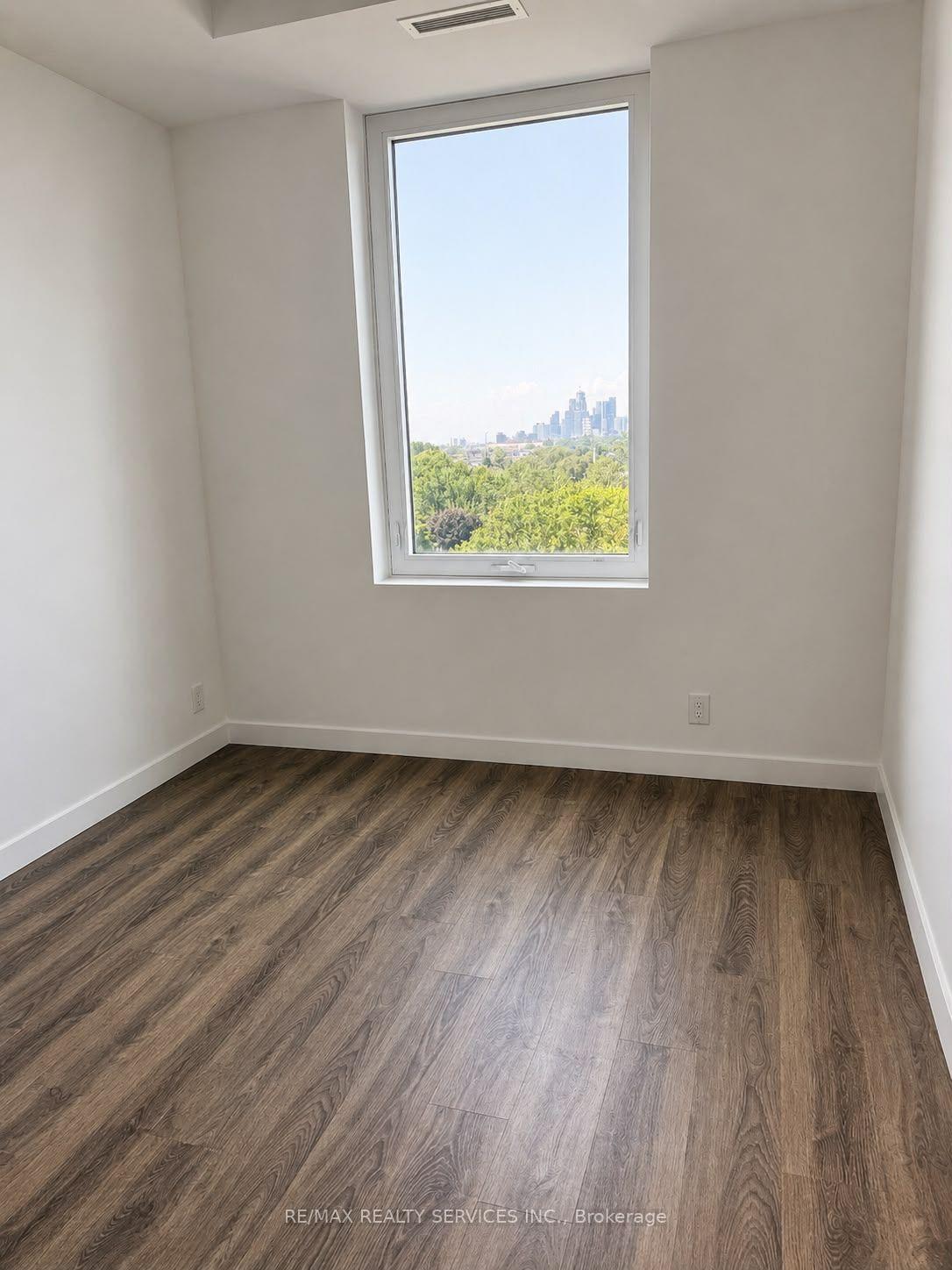 Photo 15 of Unit 720, 1050 Eastern Avenue, Toronto, The Beaches — HOMEH