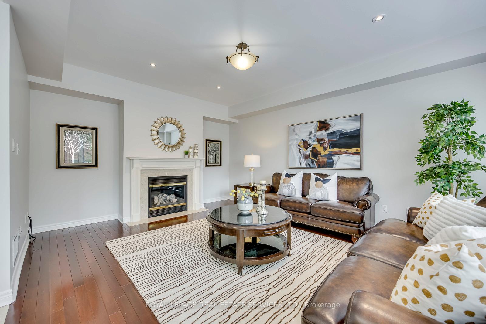 Photo 17 of 2249 Glazebrook Circle, Oakville, Westmount — HOMEH