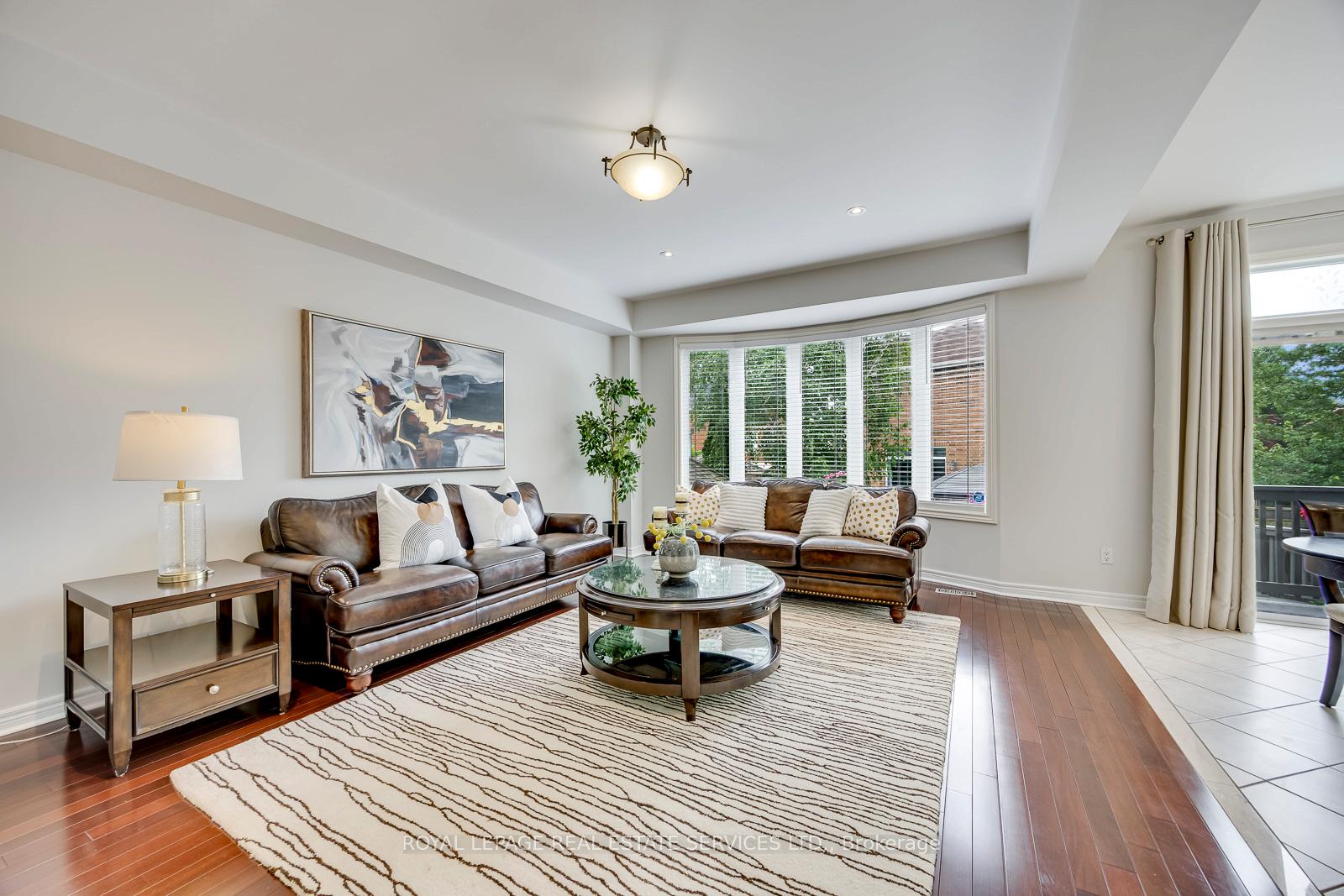 Photo 18 of 2249 Glazebrook Circle, Oakville, Westmount — HOMEH