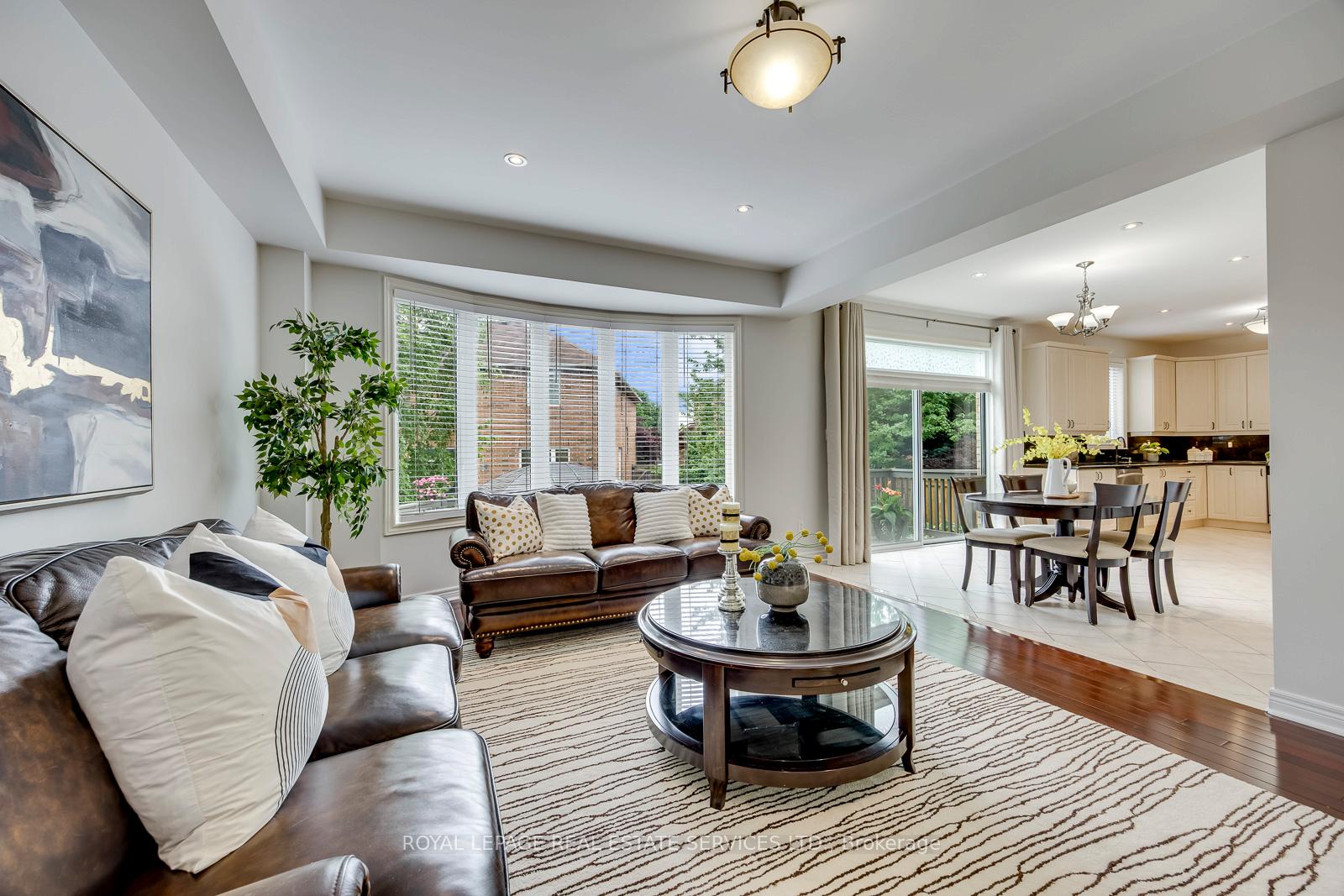 Photo 19 of 2249 Glazebrook Circle, Oakville, Westmount — HOMEH
