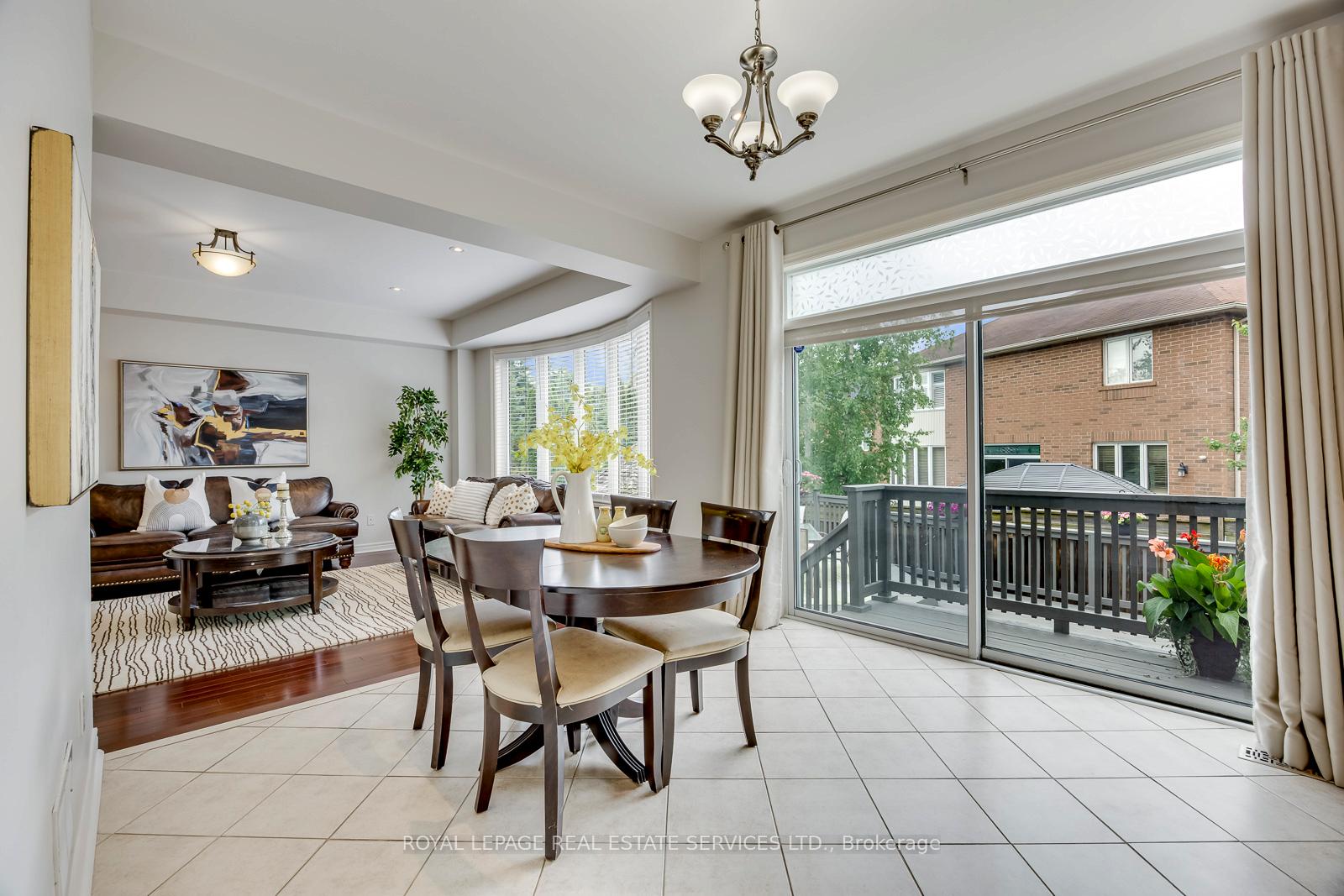 Photo 23 of 2249 Glazebrook Circle, Oakville, Westmount — HOMEH