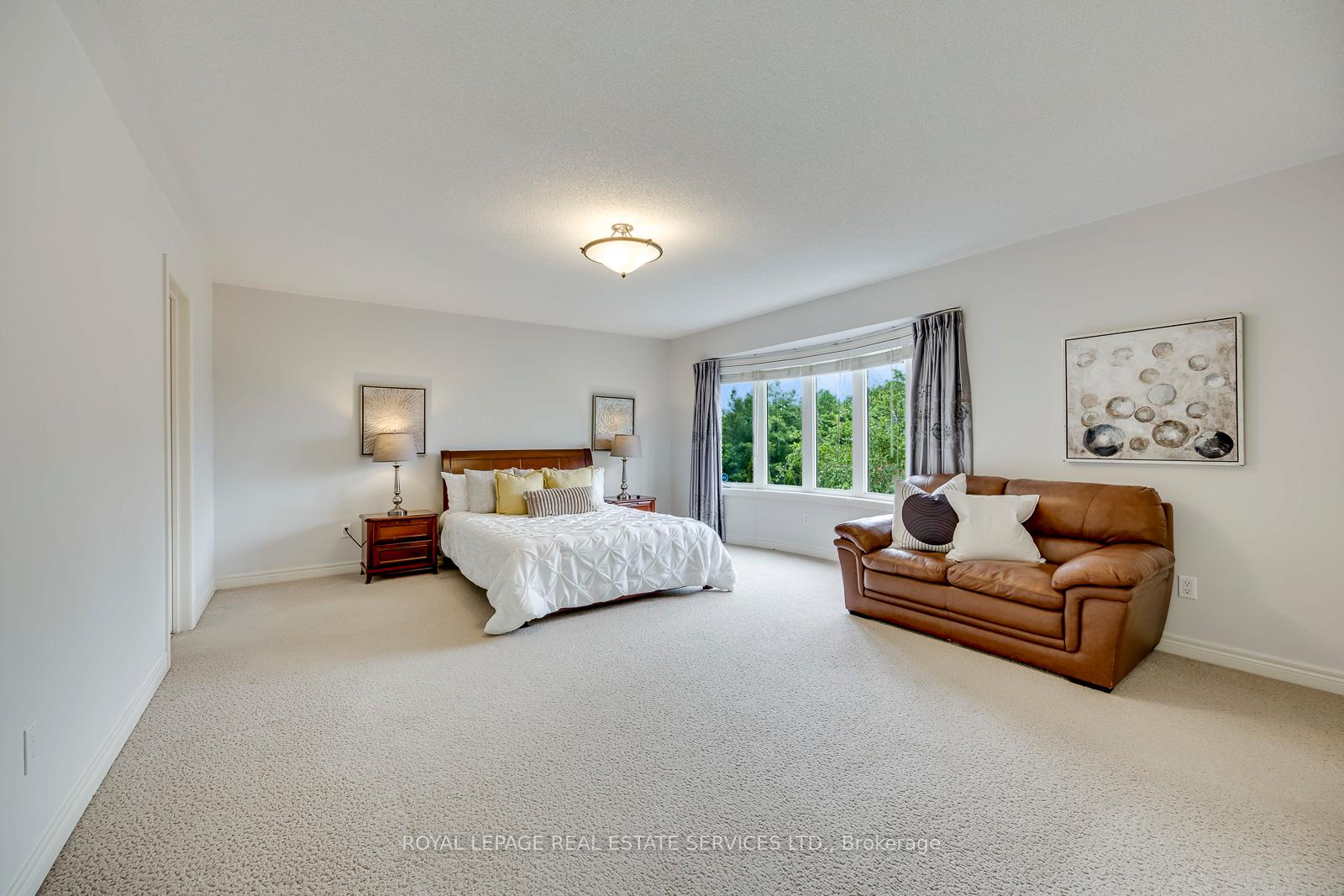 Photo 25 of 2249 Glazebrook Circle, Oakville, Westmount — HOMEH