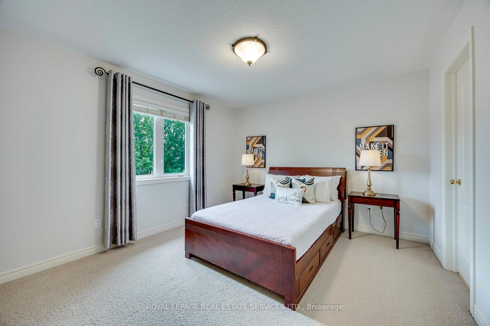 Photo 28 of 2249 Glazebrook Circle, Oakville, Westmount — HOMEH