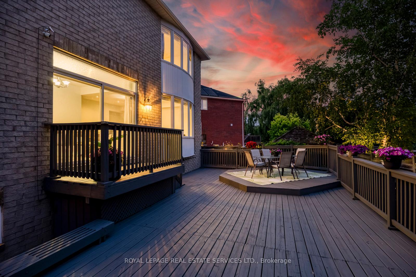 Photo 38 of 2249 Glazebrook Circle, Oakville, Westmount — HOMEH
