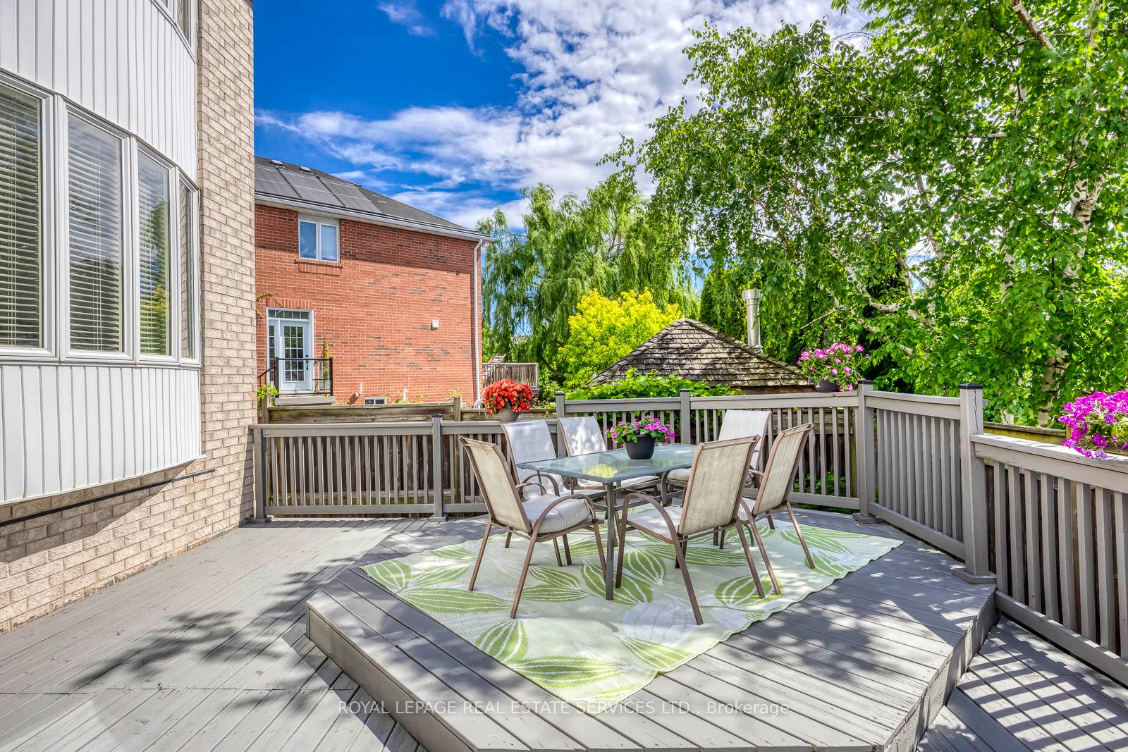 Photo 39 of 2249 Glazebrook Circle, Oakville, Westmount — HOMEH