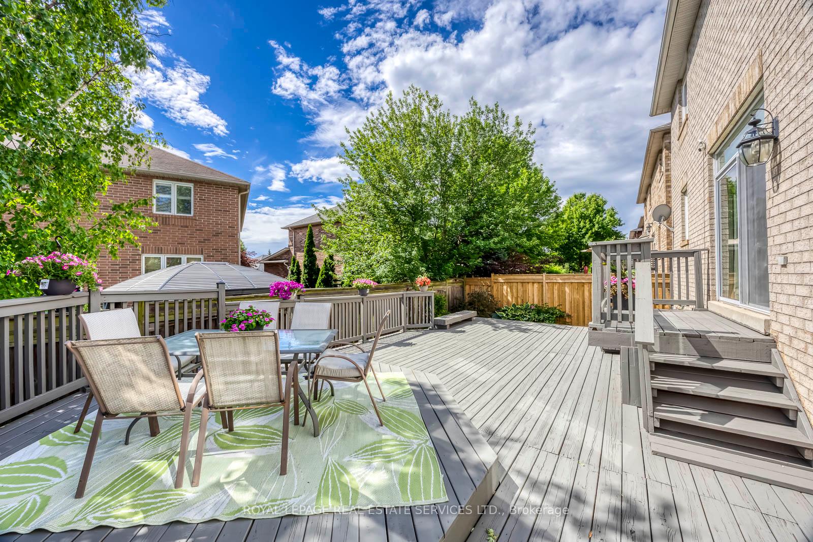Photo 40 of 2249 Glazebrook Circle, Oakville, Westmount — HOMEH