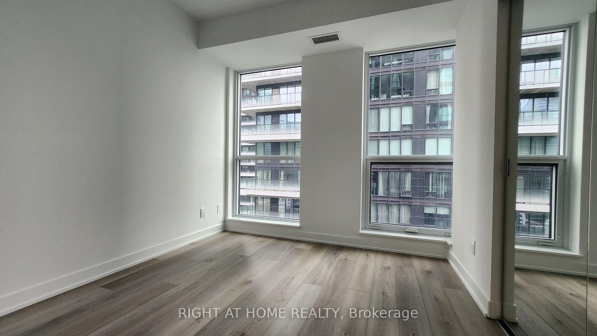 Photo 5 of Unit 2805, 327 King Street W, Toronto, Waterfront Communities — HOMEH
