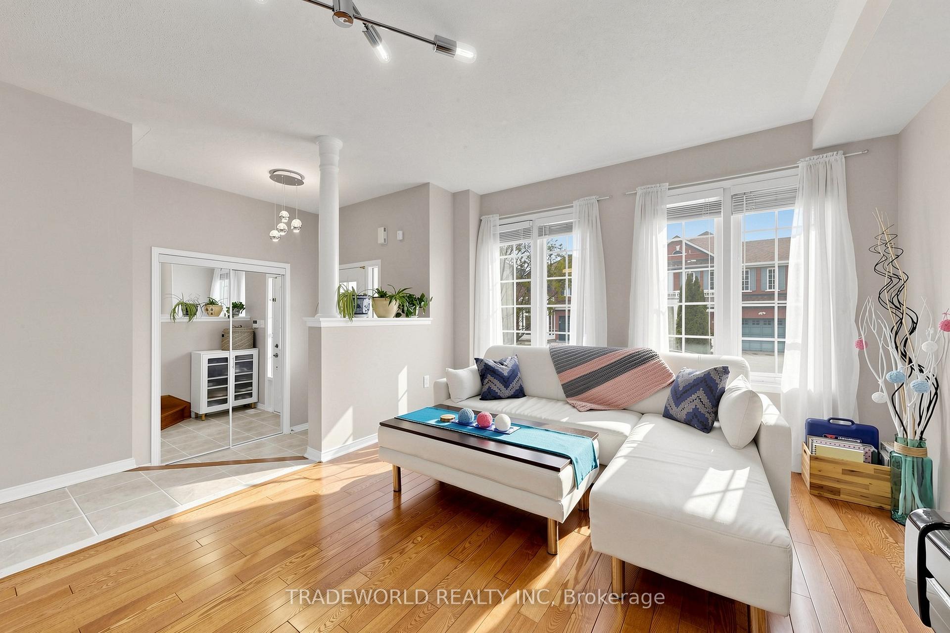 Photo 5 of 15 Kingsley Road, Markham, Village Green-South Unionville — HOMEH