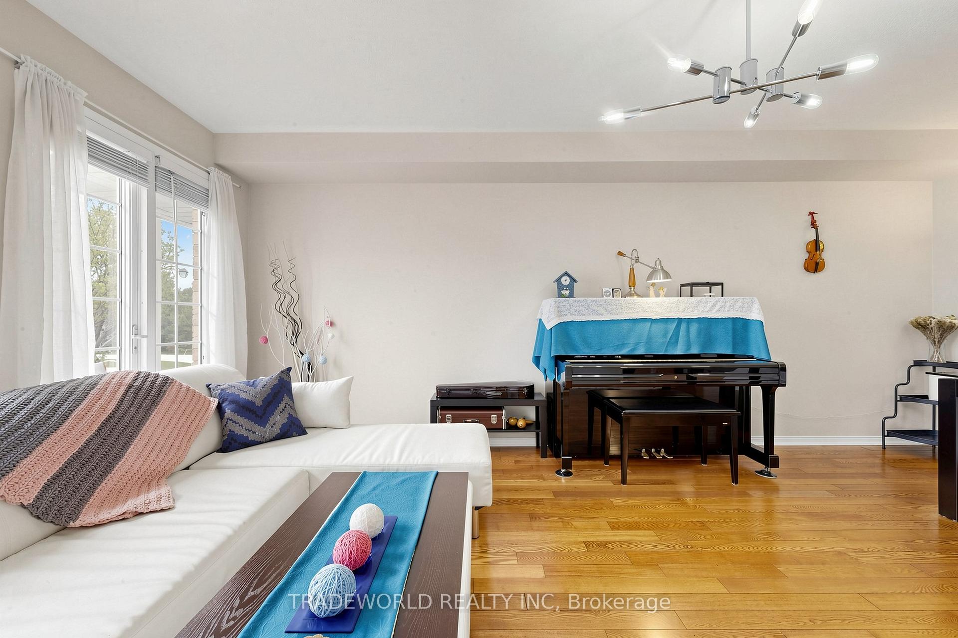 Photo 6 of 15 Kingsley Road, Markham, Village Green-South Unionville — HOMEH