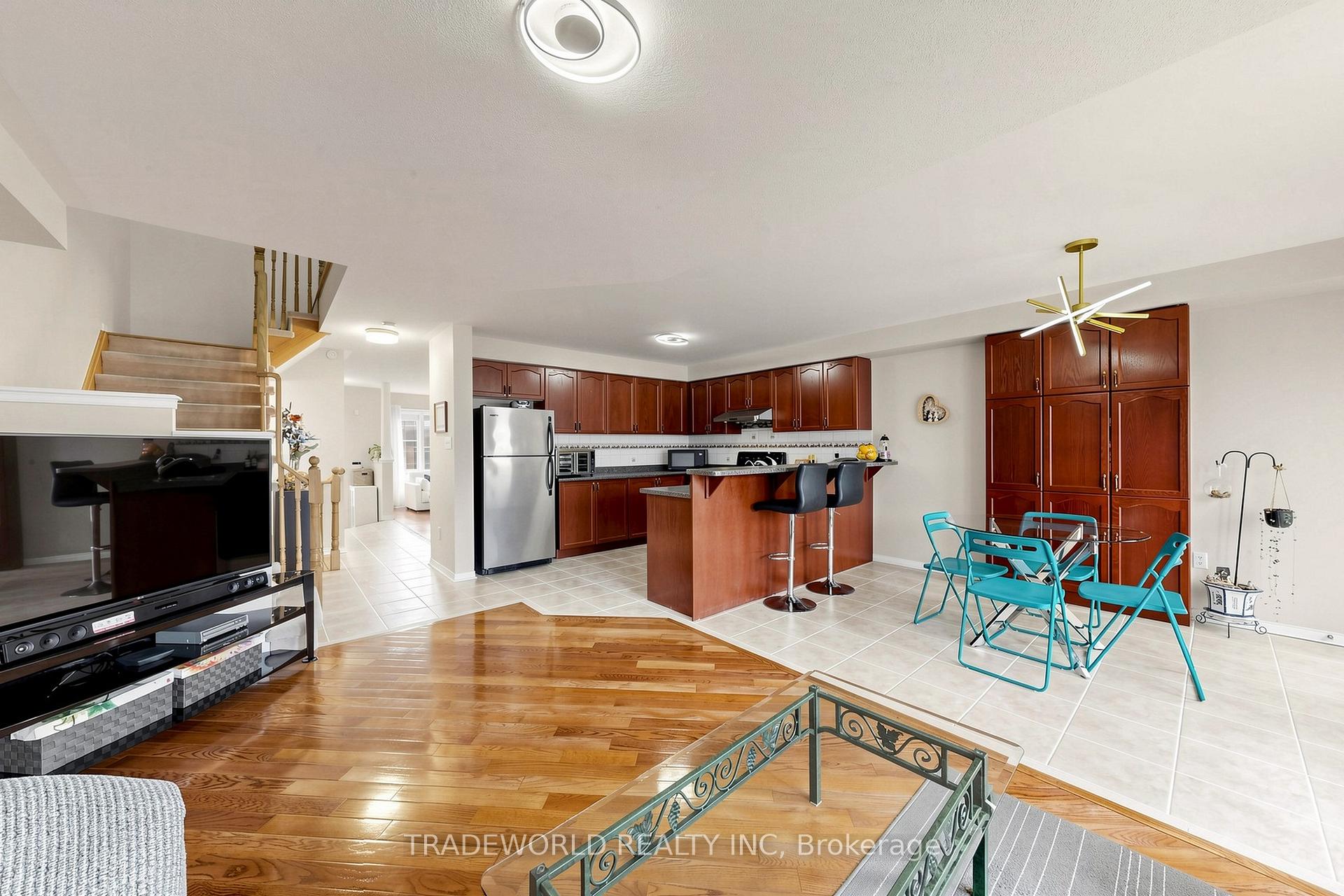 Photo 12 of 15 Kingsley Road, Markham, Village Green-South Unionville — HOMEH
