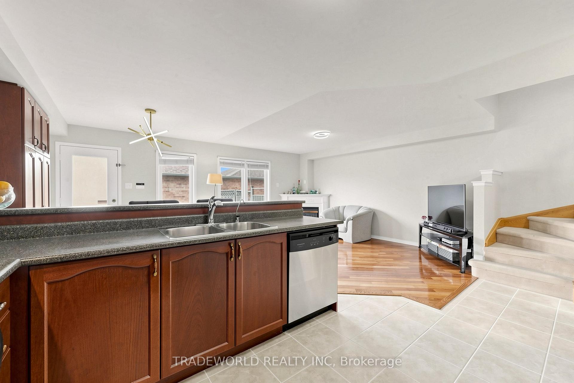 Photo 16 of 15 Kingsley Road, Markham, Village Green-South Unionville — HOMEH
