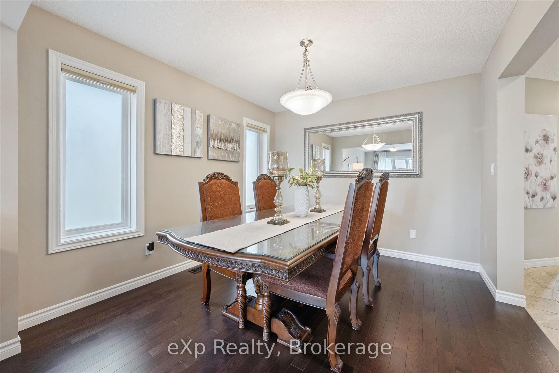 Photo 15 of 43 Goldenview Drive, Guelph, Victoria North — HOMEH