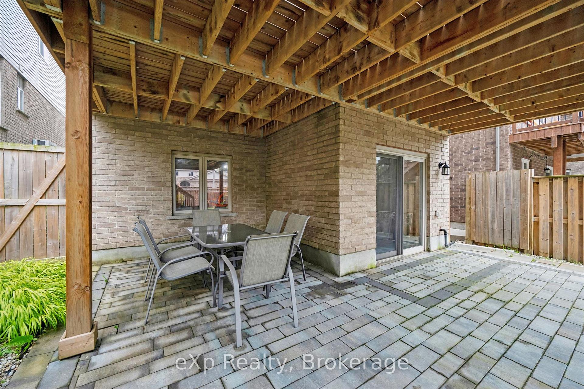 Photo 34 of 43 Goldenview Drive, Guelph, Victoria North — HOMEH