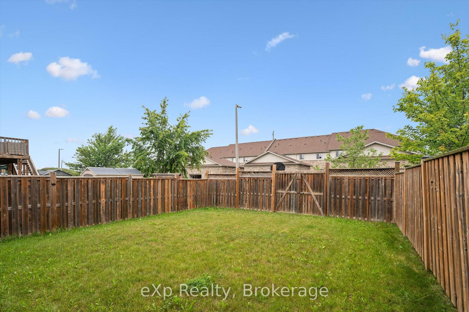 Photo 36 of 43 Goldenview Drive, Guelph, Victoria North — HOMEH