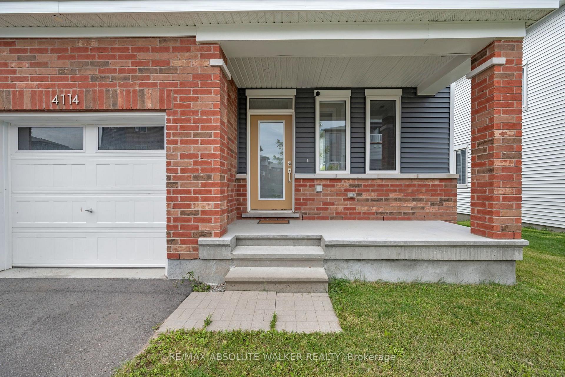 Photo 2 of 4114 Obsidian Street, Ottawa, Barrhaven - Half Moon Bay — HOMEH