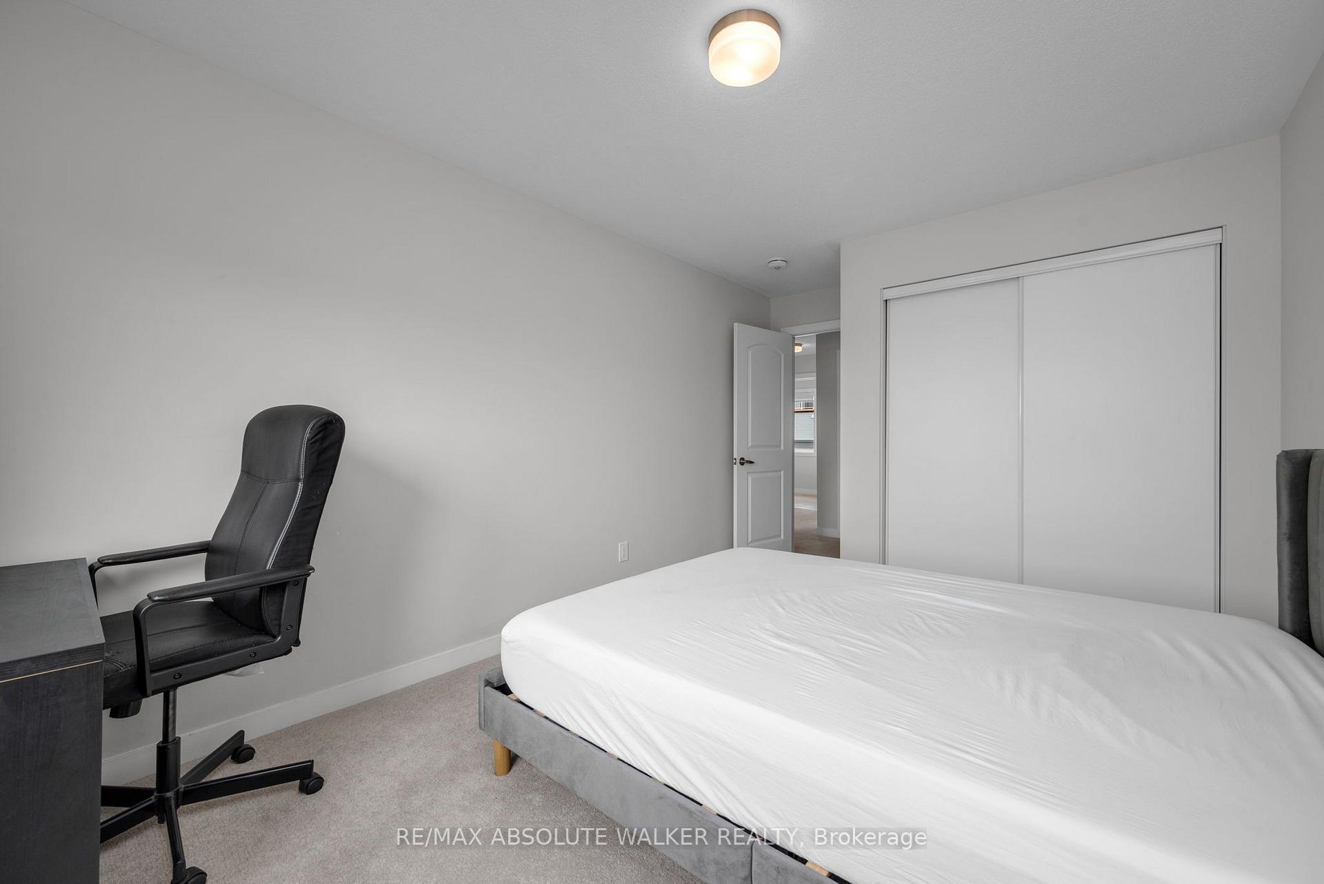 Photo 17 of 4114 Obsidian Street, Ottawa, Barrhaven - Half Moon Bay — HOMEH
