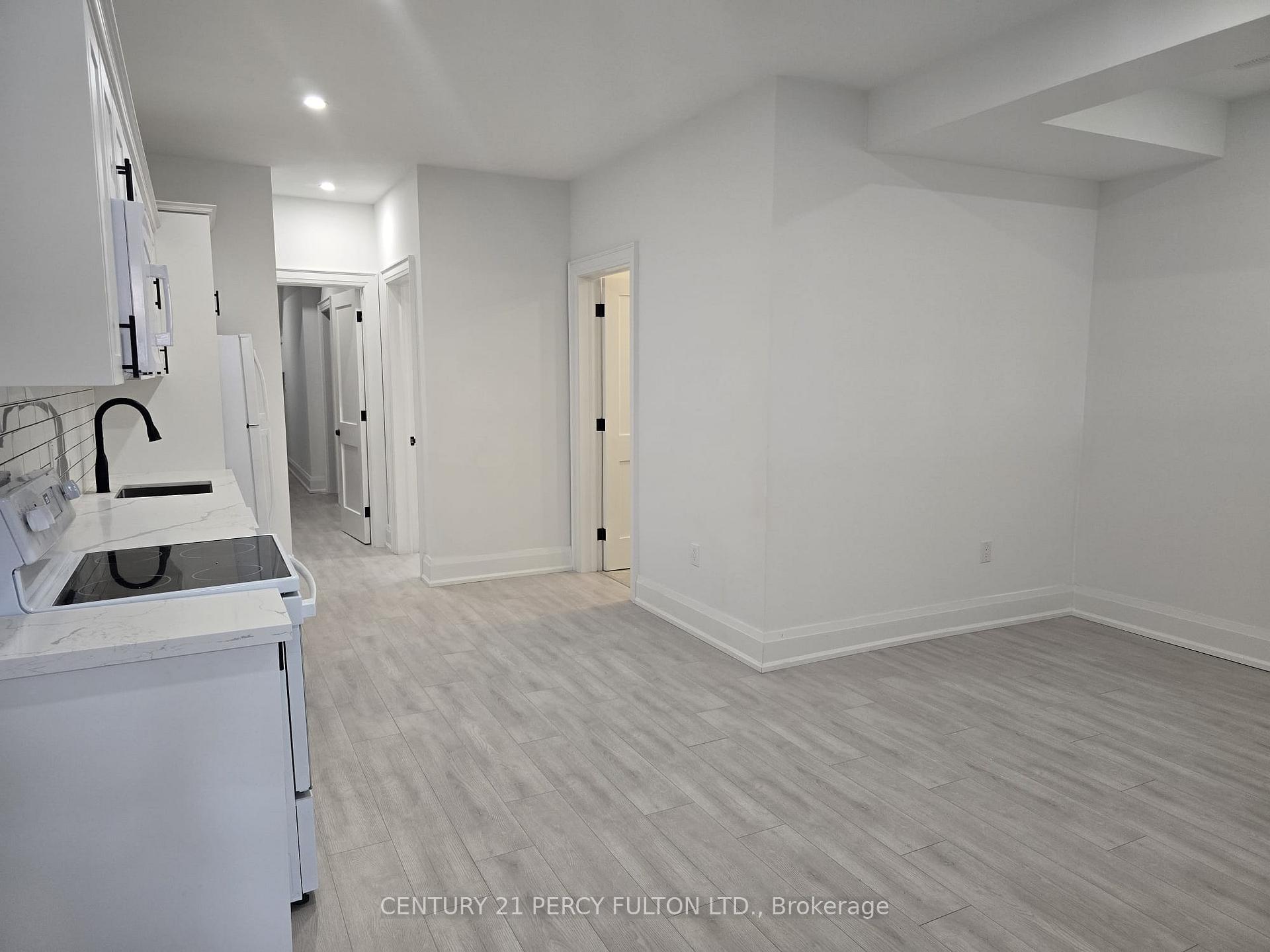Photo 3 of Unit Bsmt, 195 Danforth Road, Scarborough, Oakridge — HOMEH