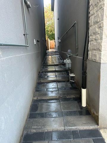 Photo 8 of Unit Bsmt, 195 Danforth Road, Scarborough, Oakridge — HOMEH